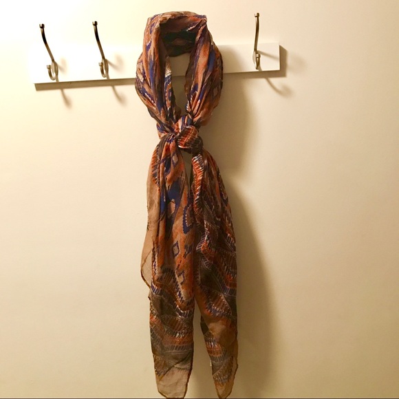 FABRIK Fashion Scarf - Picture 3 of 6